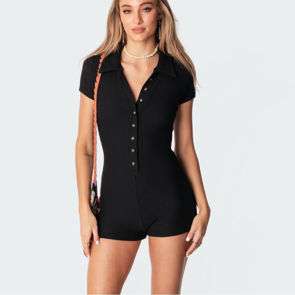 EDIKTED NWT Lucia ribbed romper